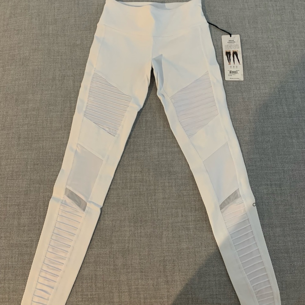 COPY - NWT Alo Moto Leggings